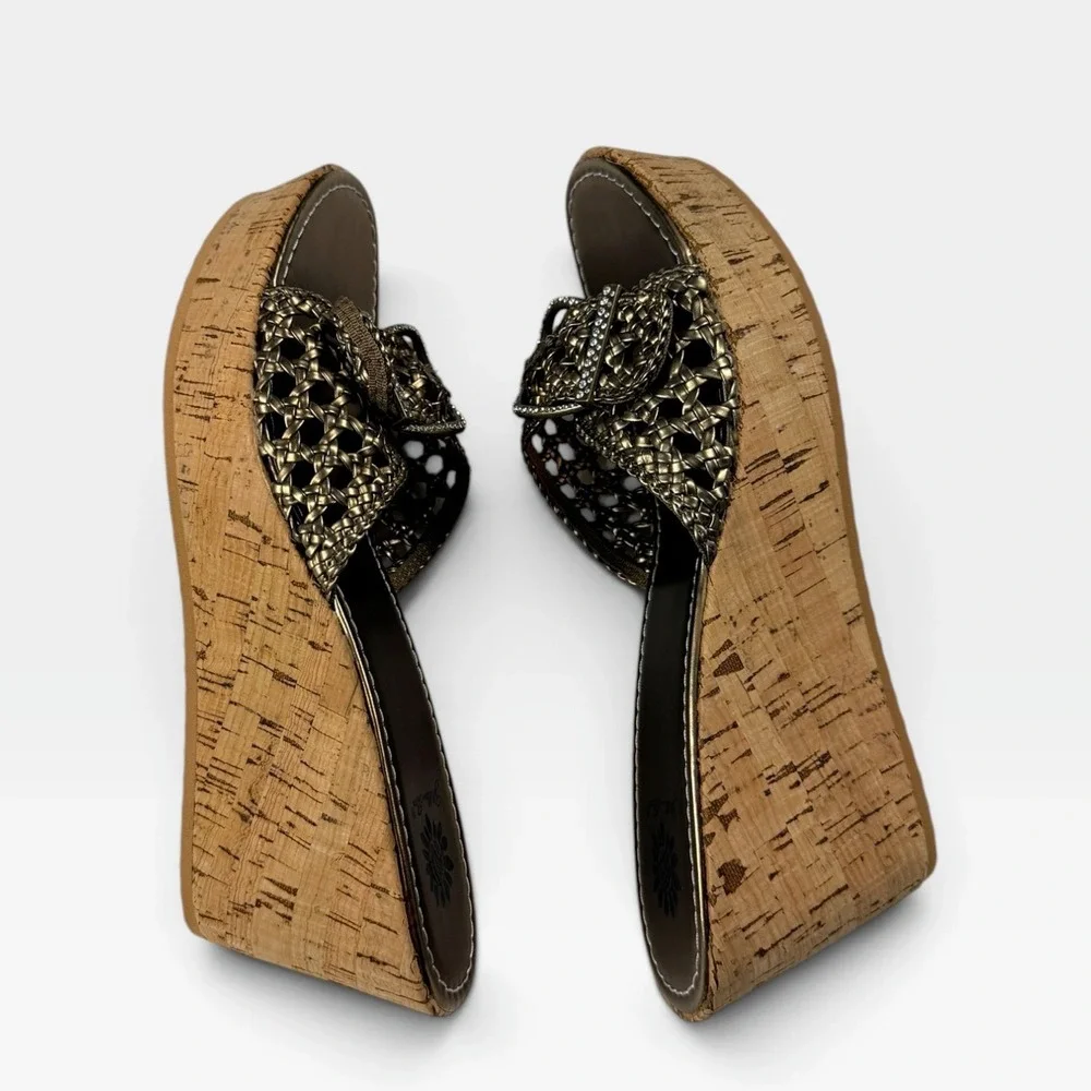 Yellow Box Debbie Wedge Sandals Womens 10 Bronze Woven Rhinestone Buckle New